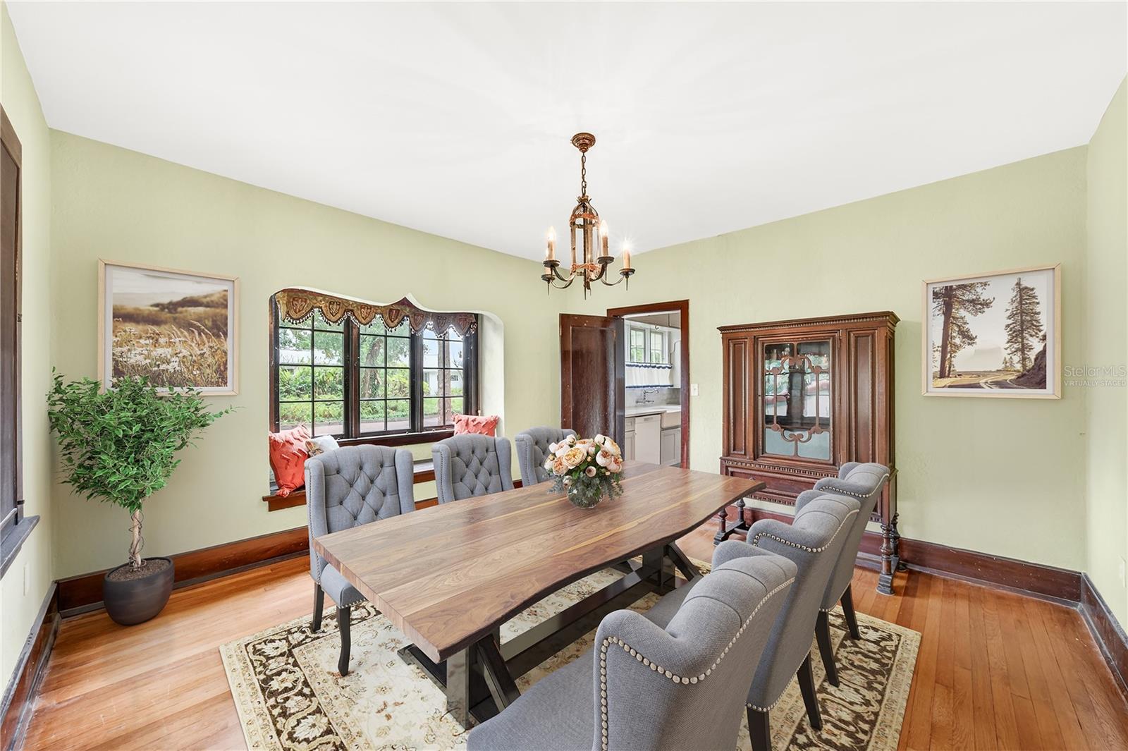 1216 GOLDEN LN, ORLANDO, FL, 32804