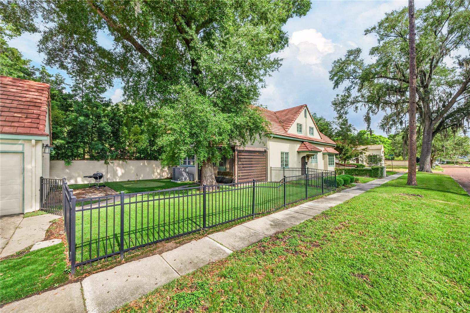 1216 GOLDEN LN, ORLANDO, FL, 32804