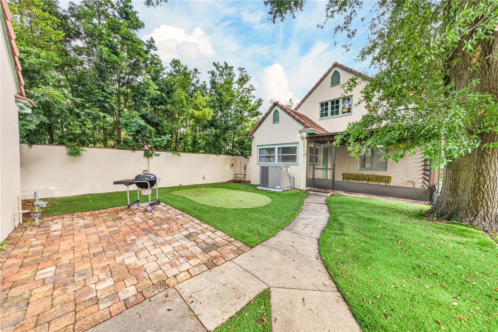 1216 GOLDEN LN, ORLANDO, FL, 32804