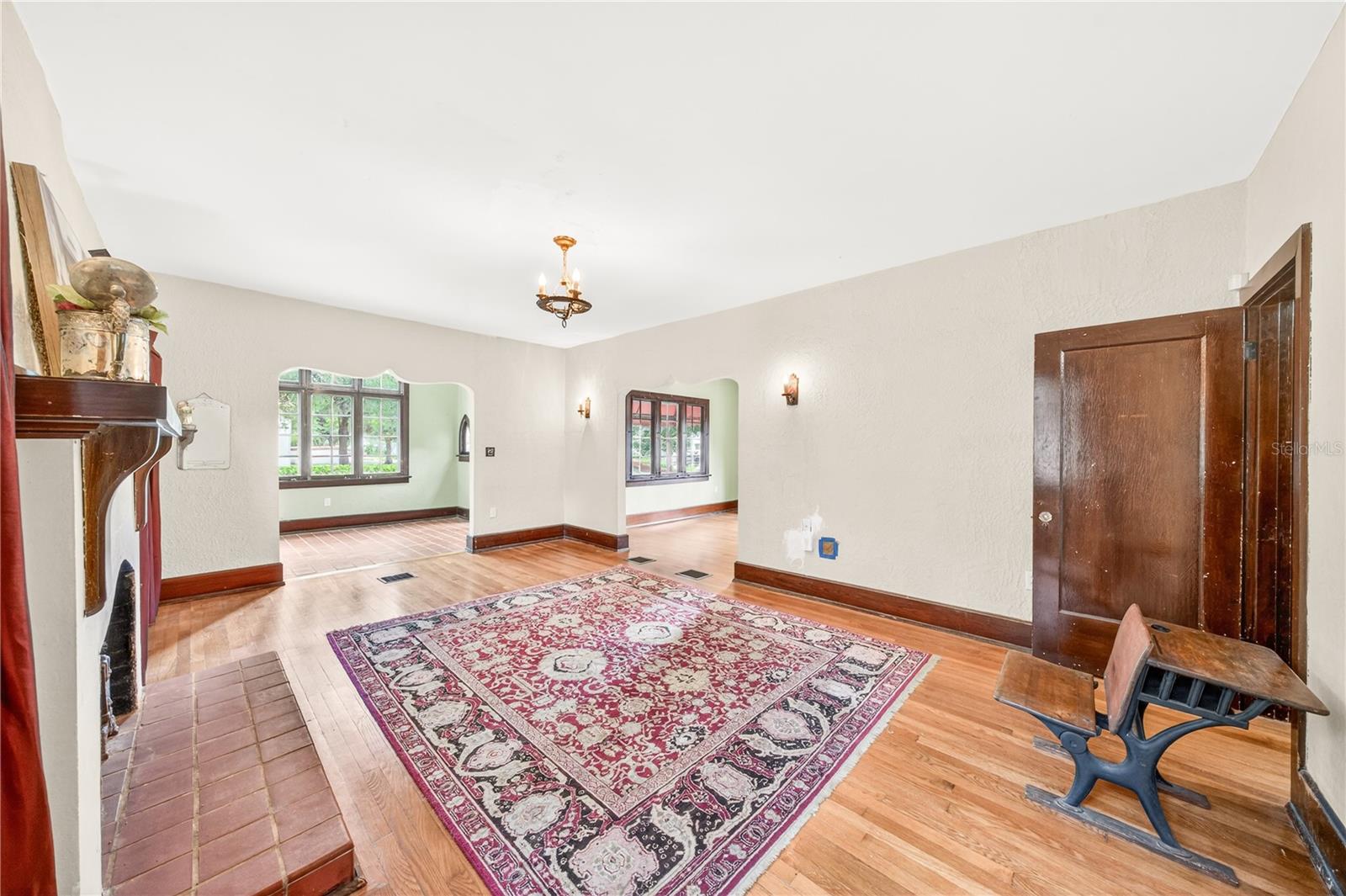 1216 GOLDEN LN, ORLANDO, FL, 32804