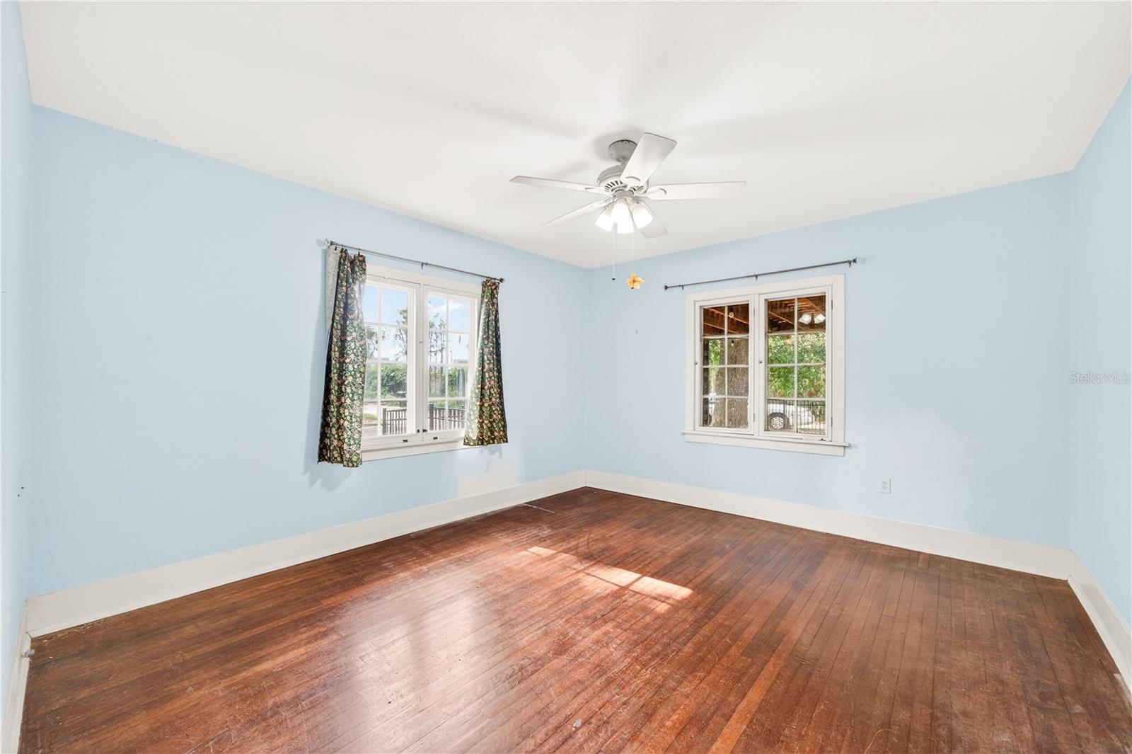 1216 GOLDEN LN, ORLANDO, FL, 32804