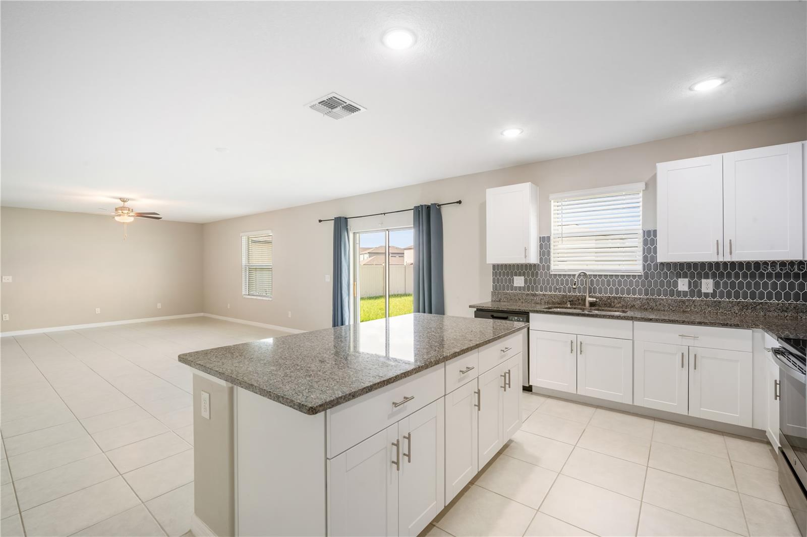 8893 PARSONS HILL BLVD, WESLEY CHAPEL, FL, 33545