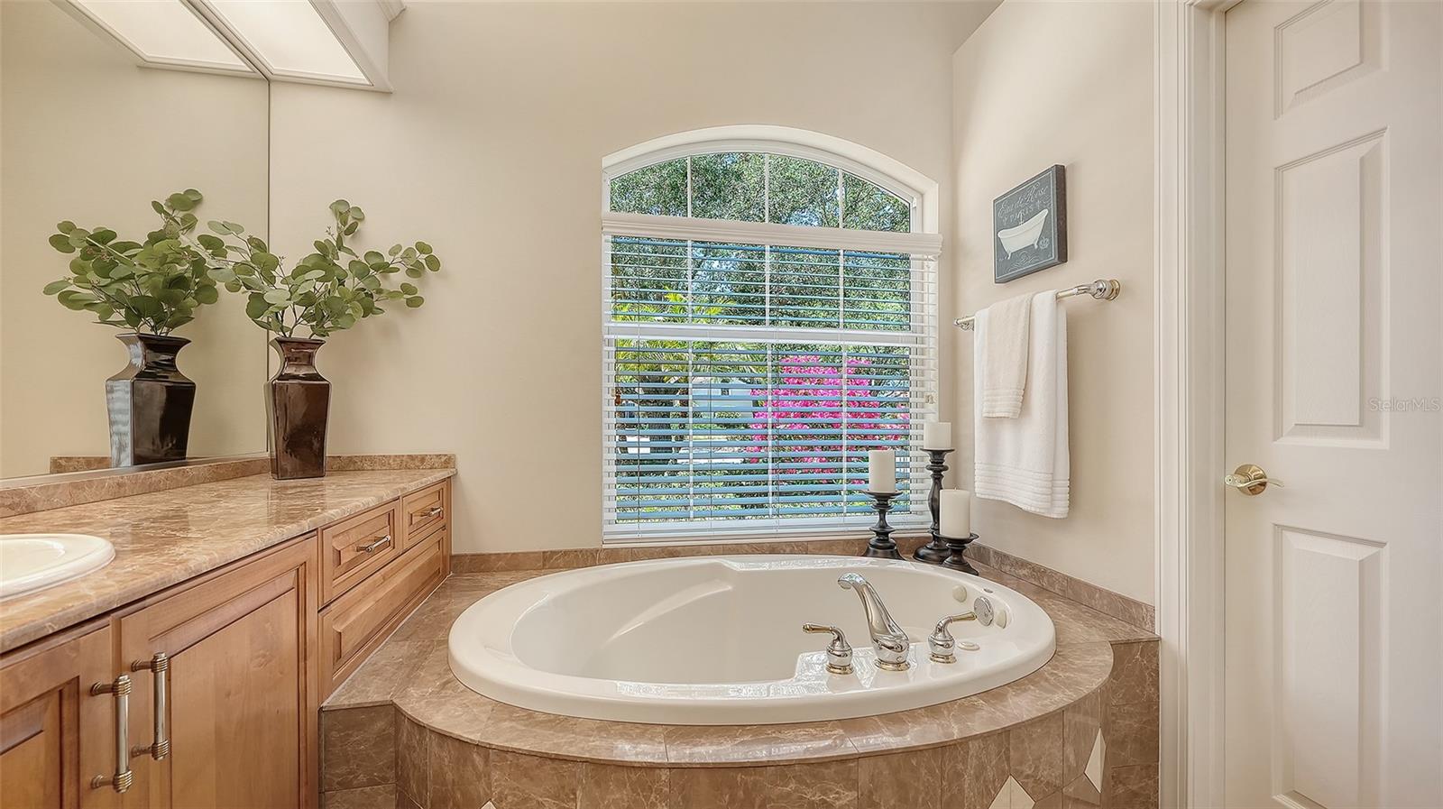 7507 ABBEY GLN, BRADENTON, FL, 34202