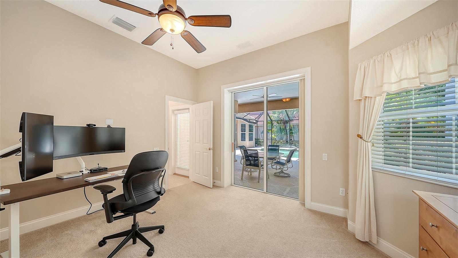 7507 ABBEY GLN, BRADENTON, FL, 34202