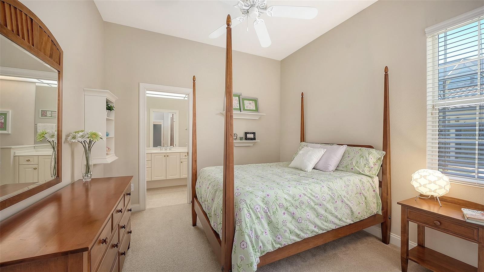 7507 ABBEY GLN, BRADENTON, FL, 34202