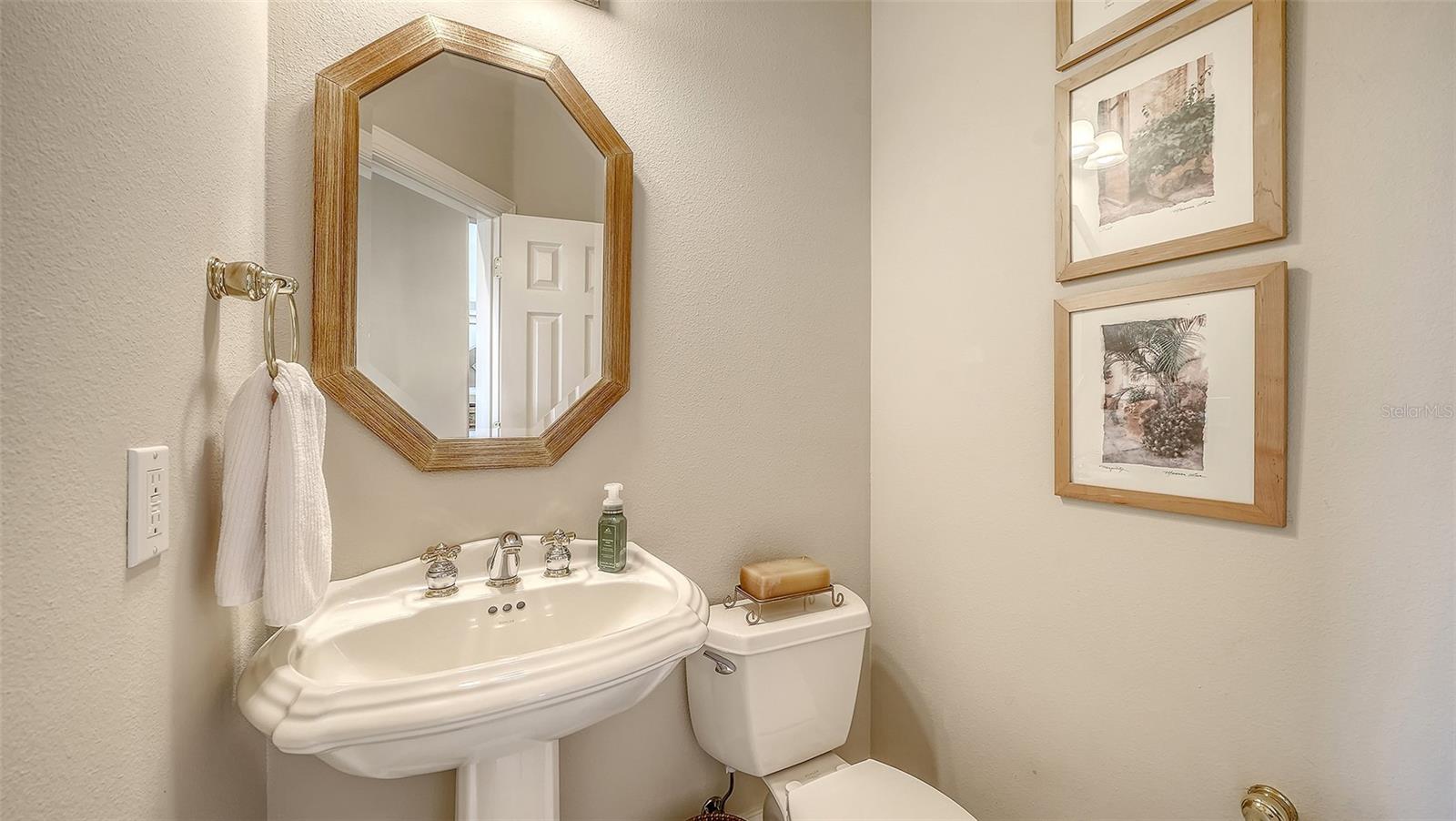 7507 ABBEY GLN, BRADENTON, FL, 34202