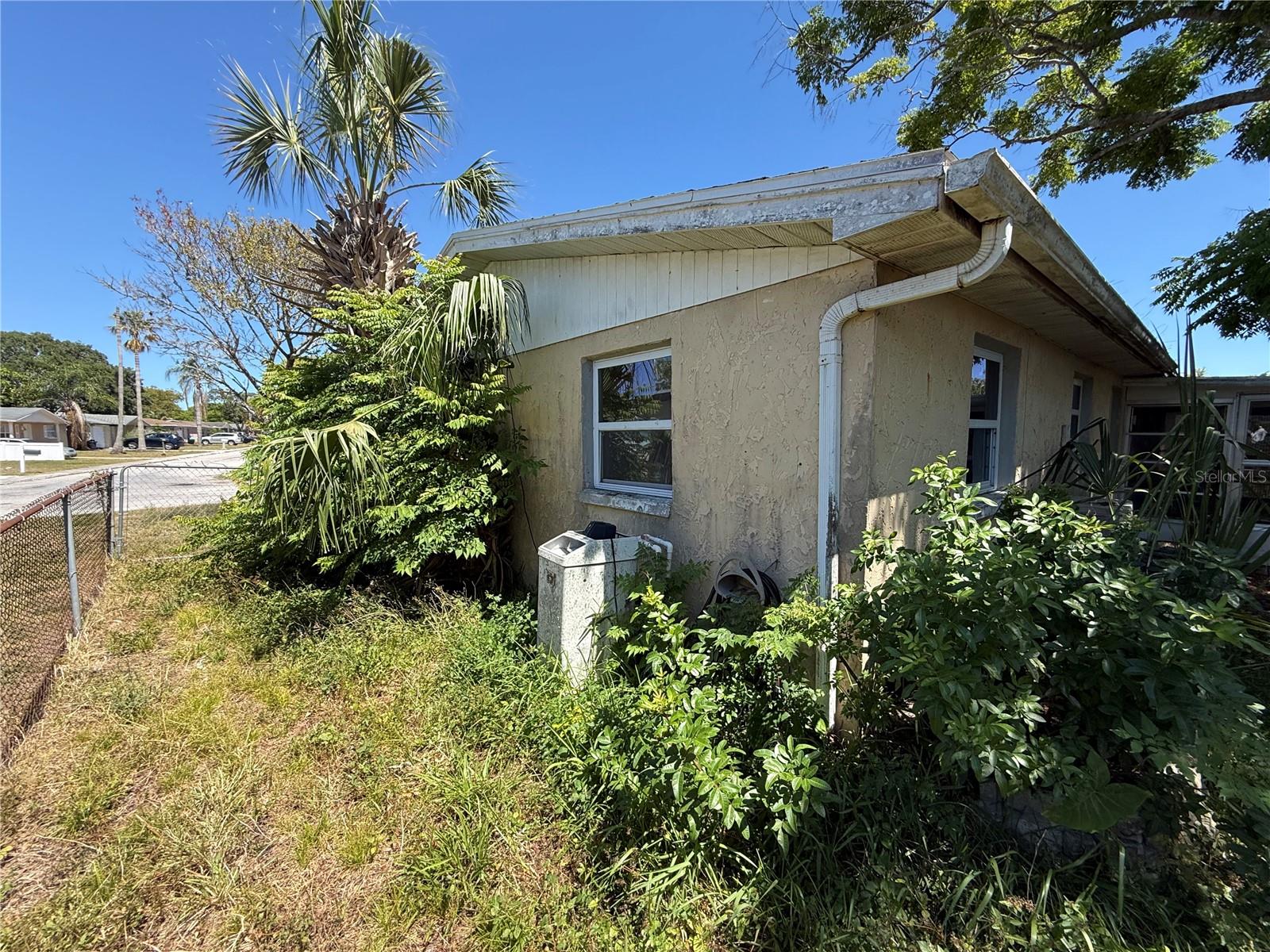 10135 OLD HICKORY LN, PORT RICHEY, FL, 34668