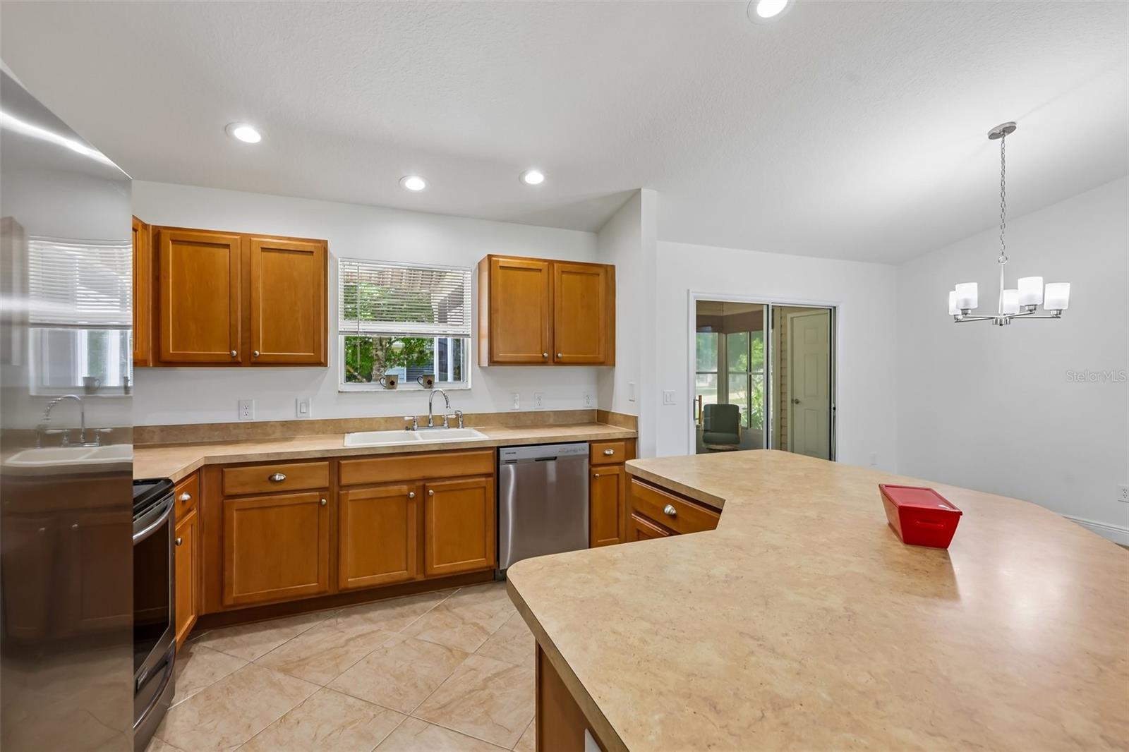 1000 KENOVA AVE, THE VILLAGES, FL, 32162