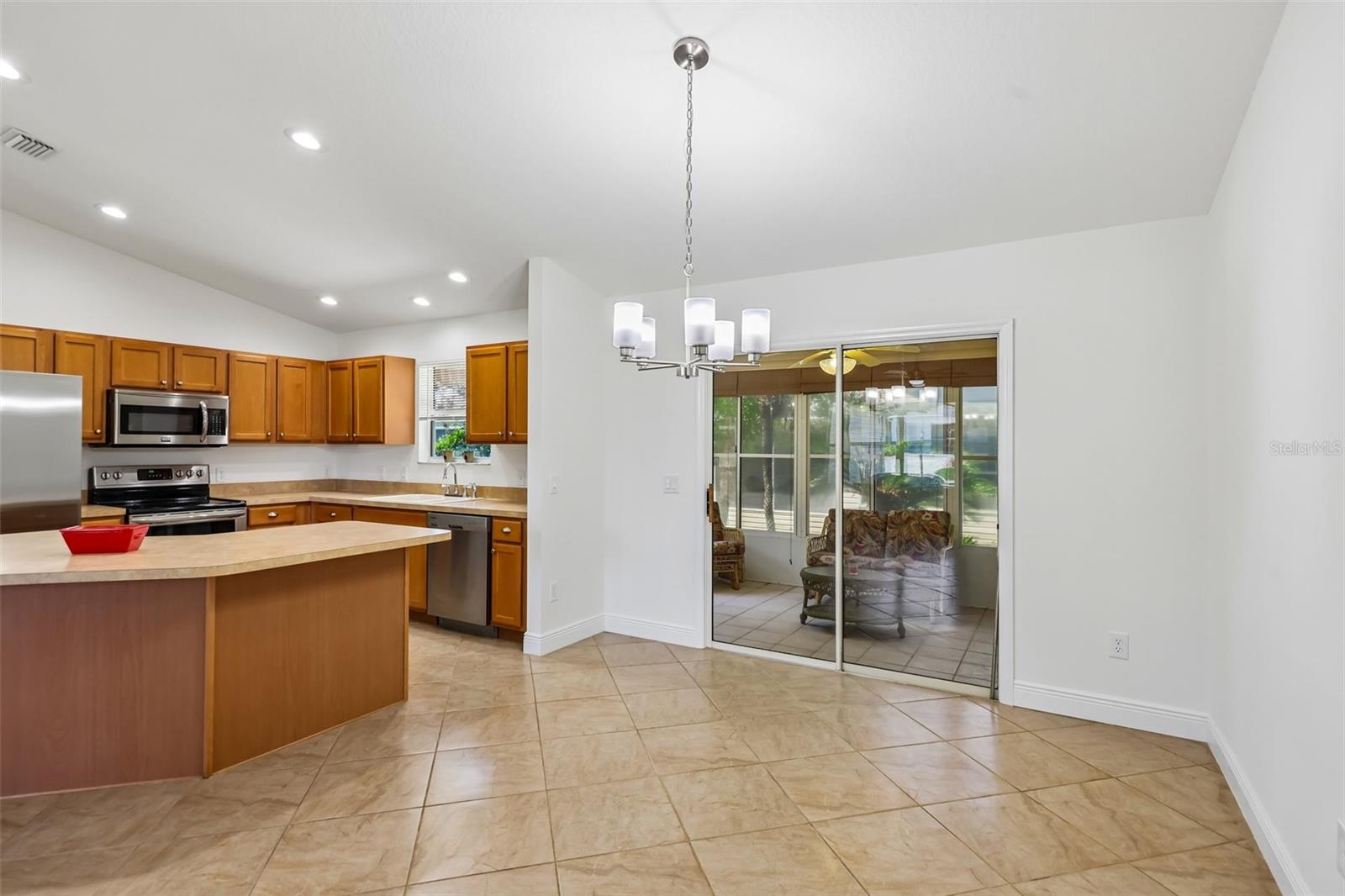 1000 KENOVA AVE, THE VILLAGES, FL, 32162