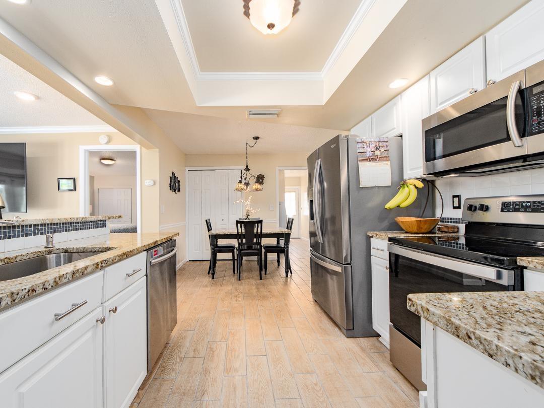 12435 MONARCH CIR, SEMINOLE, FL, 33772