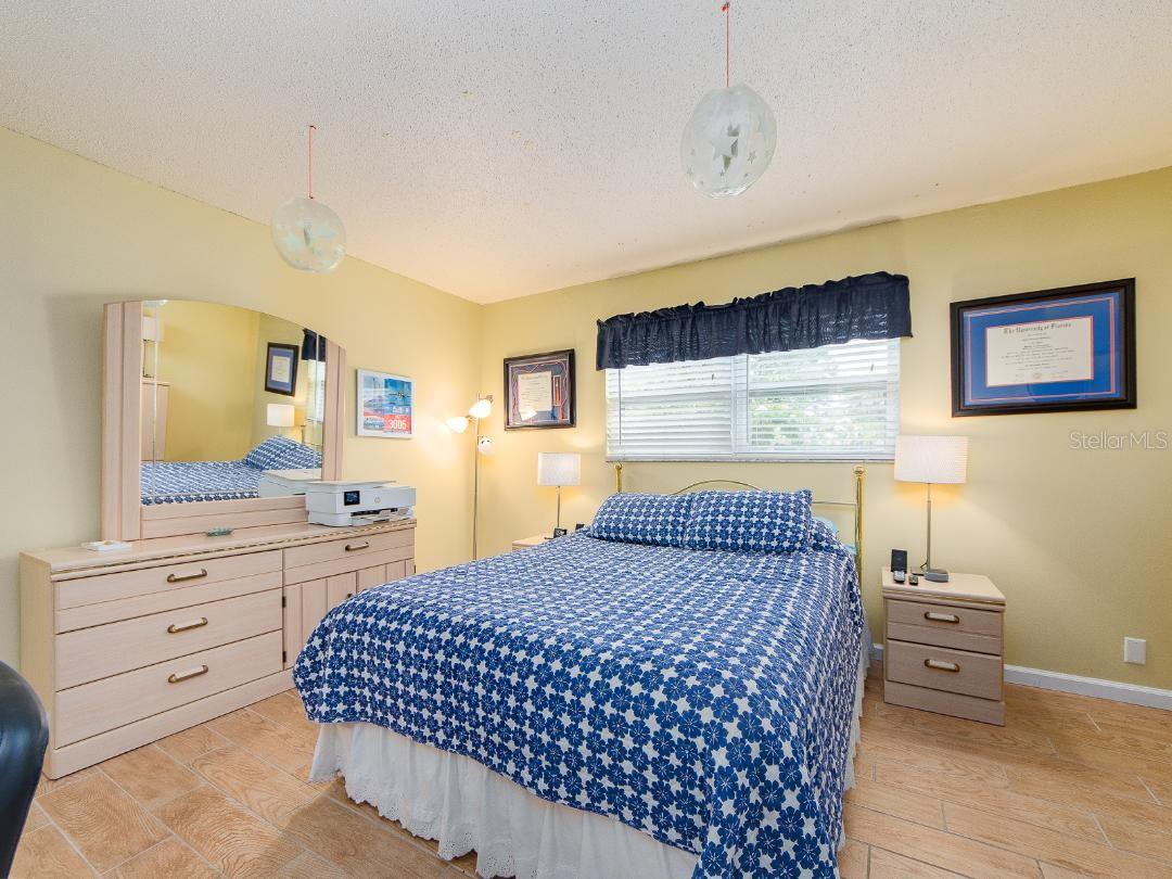12435 MONARCH CIR, SEMINOLE, FL, 33772