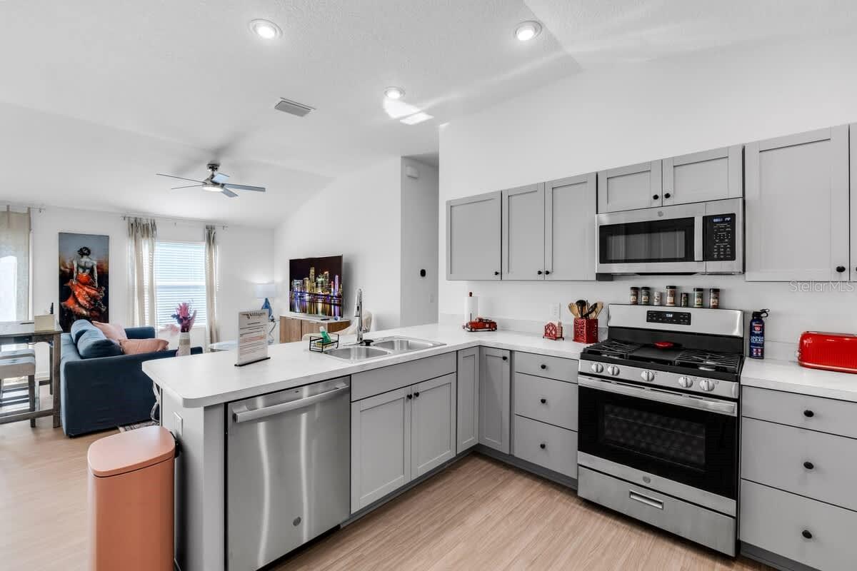 722 JOSEPH WAY, THE VILLAGES, FL, 34762