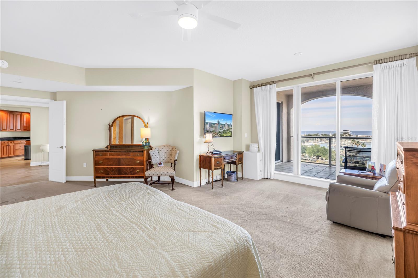 100 BEACH DR NE #702, ST PETERSBURG, FL, 33701