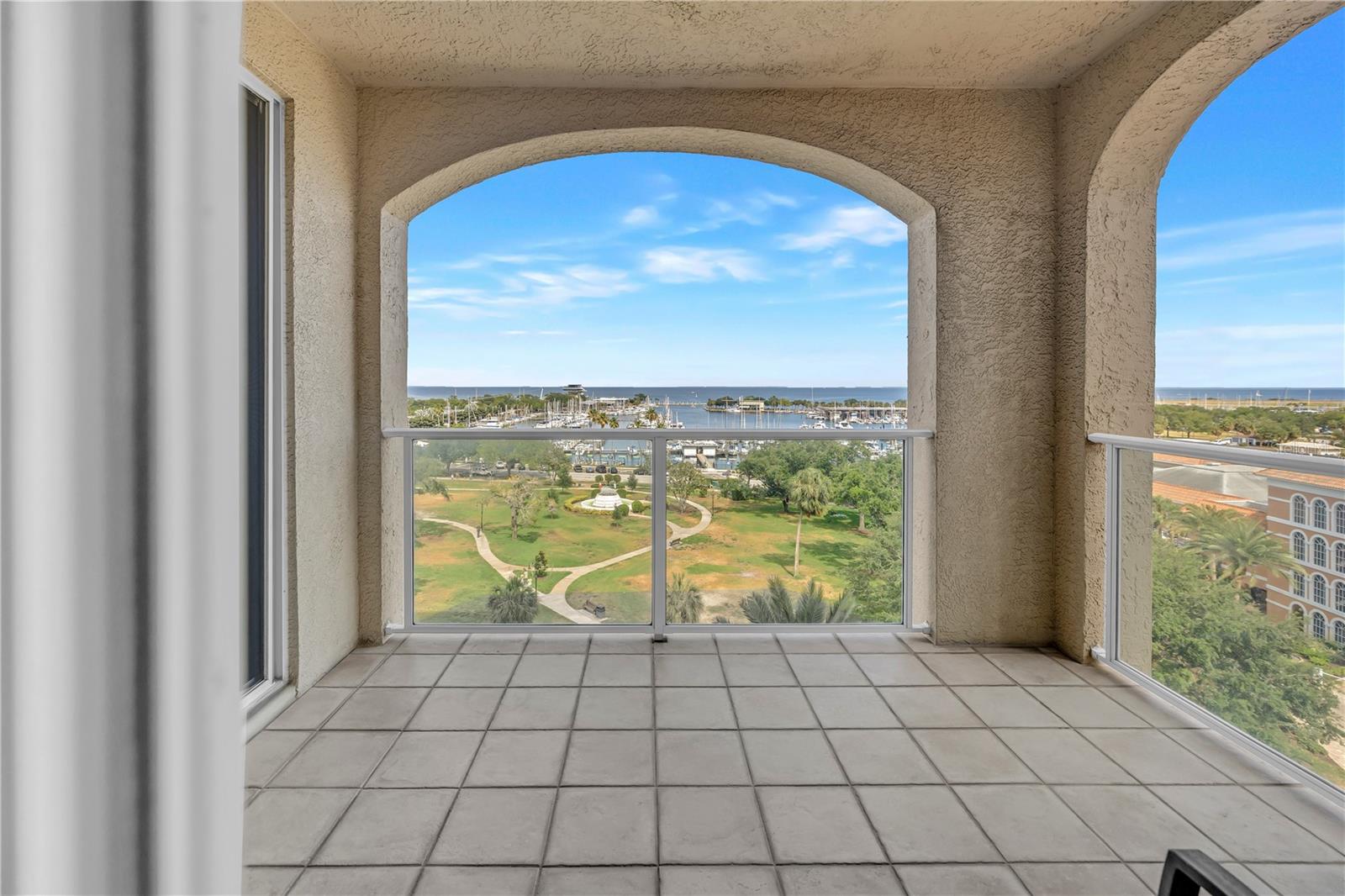 100 BEACH DR NE #702, ST PETERSBURG, FL, 33701