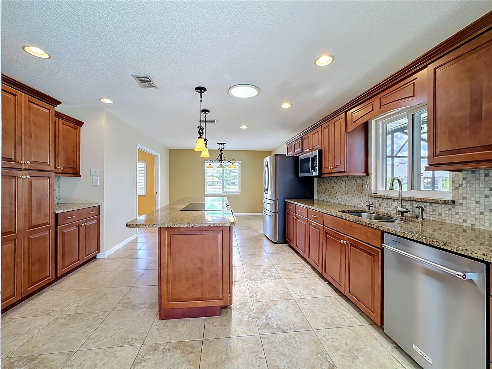 2007 WEDGE CT, SUN CITY CENTER, FL, 33573