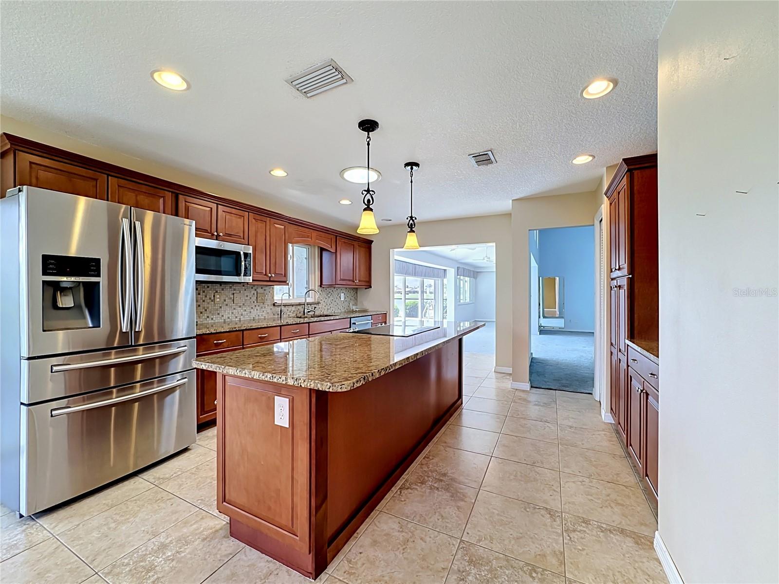 2007 WEDGE CT, SUN CITY CENTER, FL, 33573