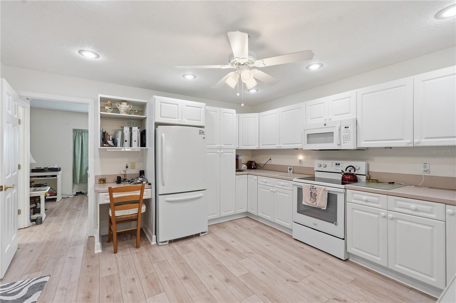 545 PINELLAS BAYWAY S #302, ST PETERSBURG, FL, 33715