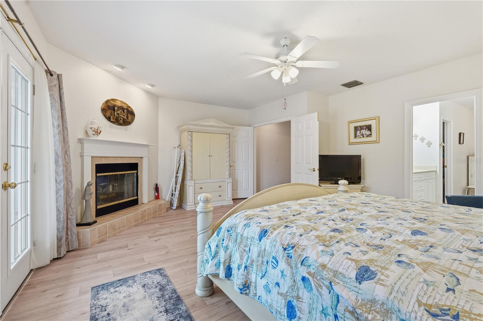 545 PINELLAS BAYWAY S #302, ST PETERSBURG, FL, 33715