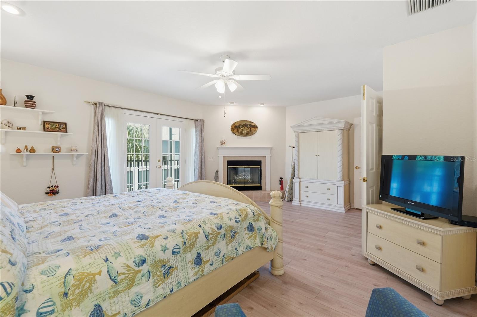 545 PINELLAS BAYWAY S #302, ST PETERSBURG, FL, 33715