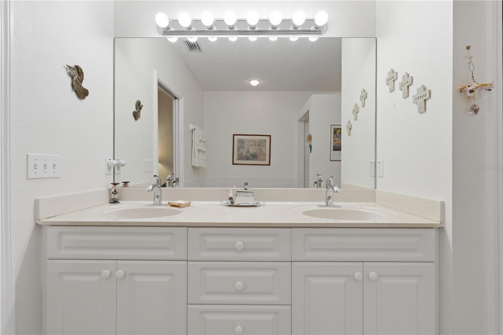 545 PINELLAS BAYWAY S #302, ST PETERSBURG, FL, 33715