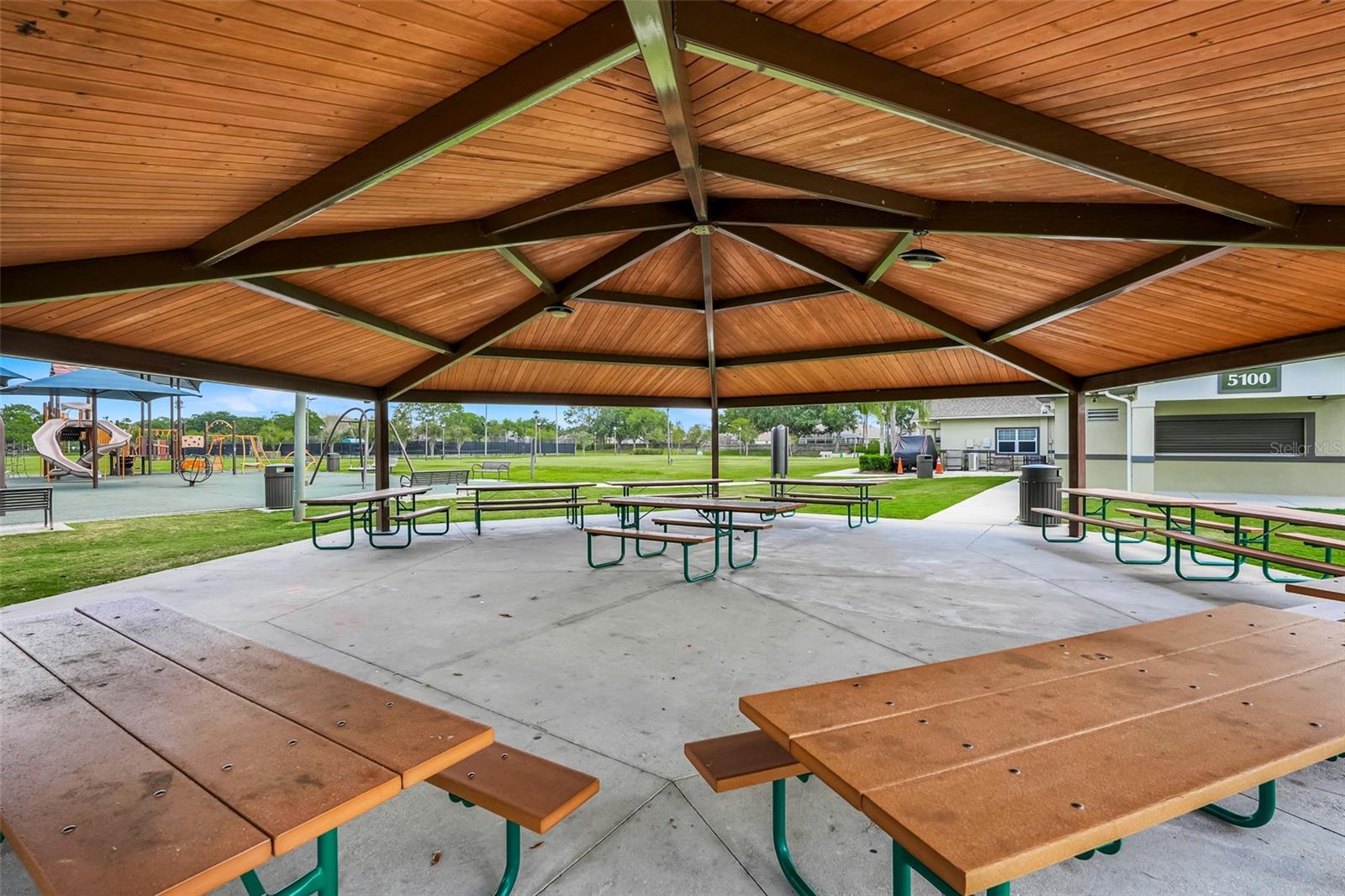 2733 RUNYON CIR, ORLANDO, FL, 32837