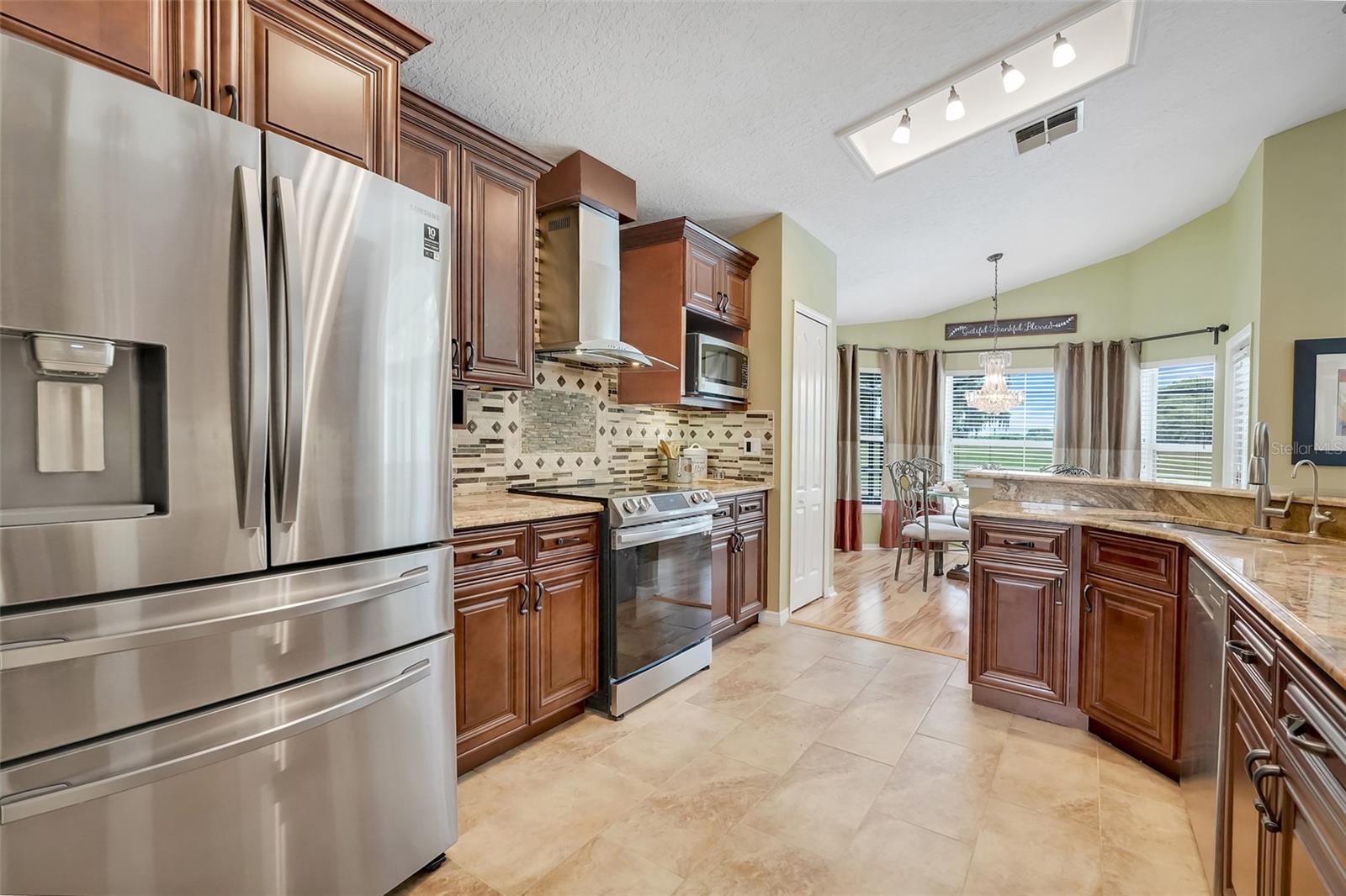 2733 RUNYON CIR, ORLANDO, FL, 32837