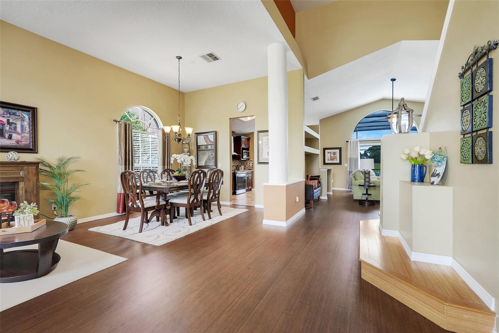 2733 RUNYON CIR, ORLANDO, FL, 32837