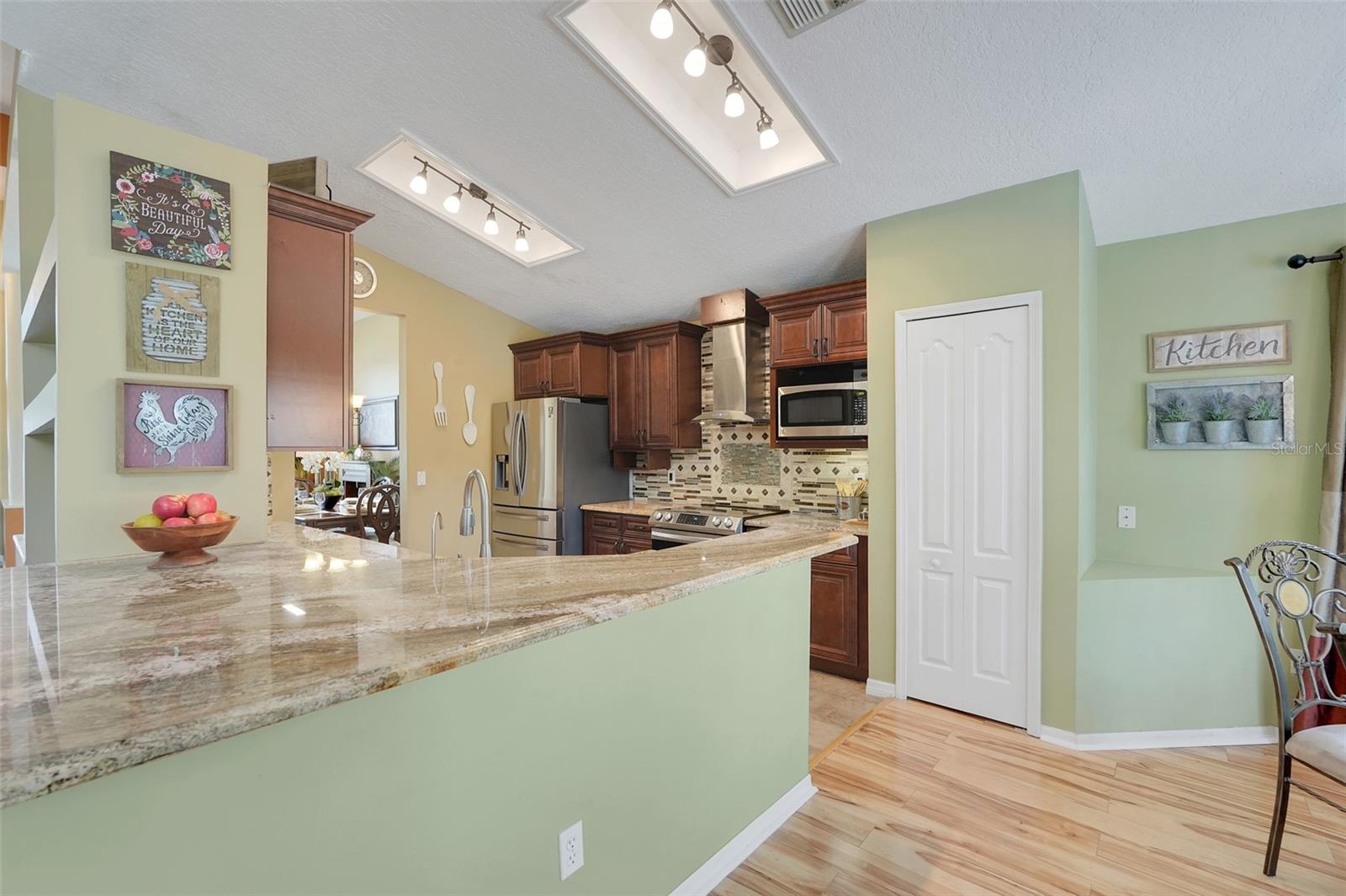 2733 RUNYON CIR, ORLANDO, FL, 32837