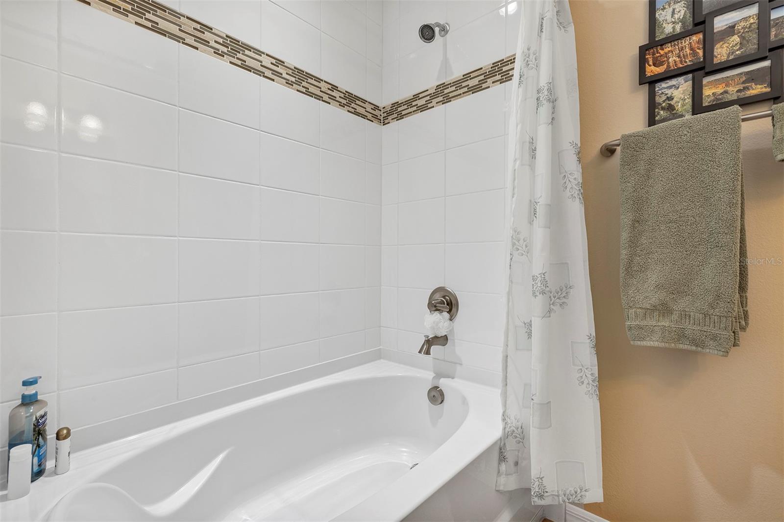 340 ALCOVE DR, GROVELAND, FL, 34736