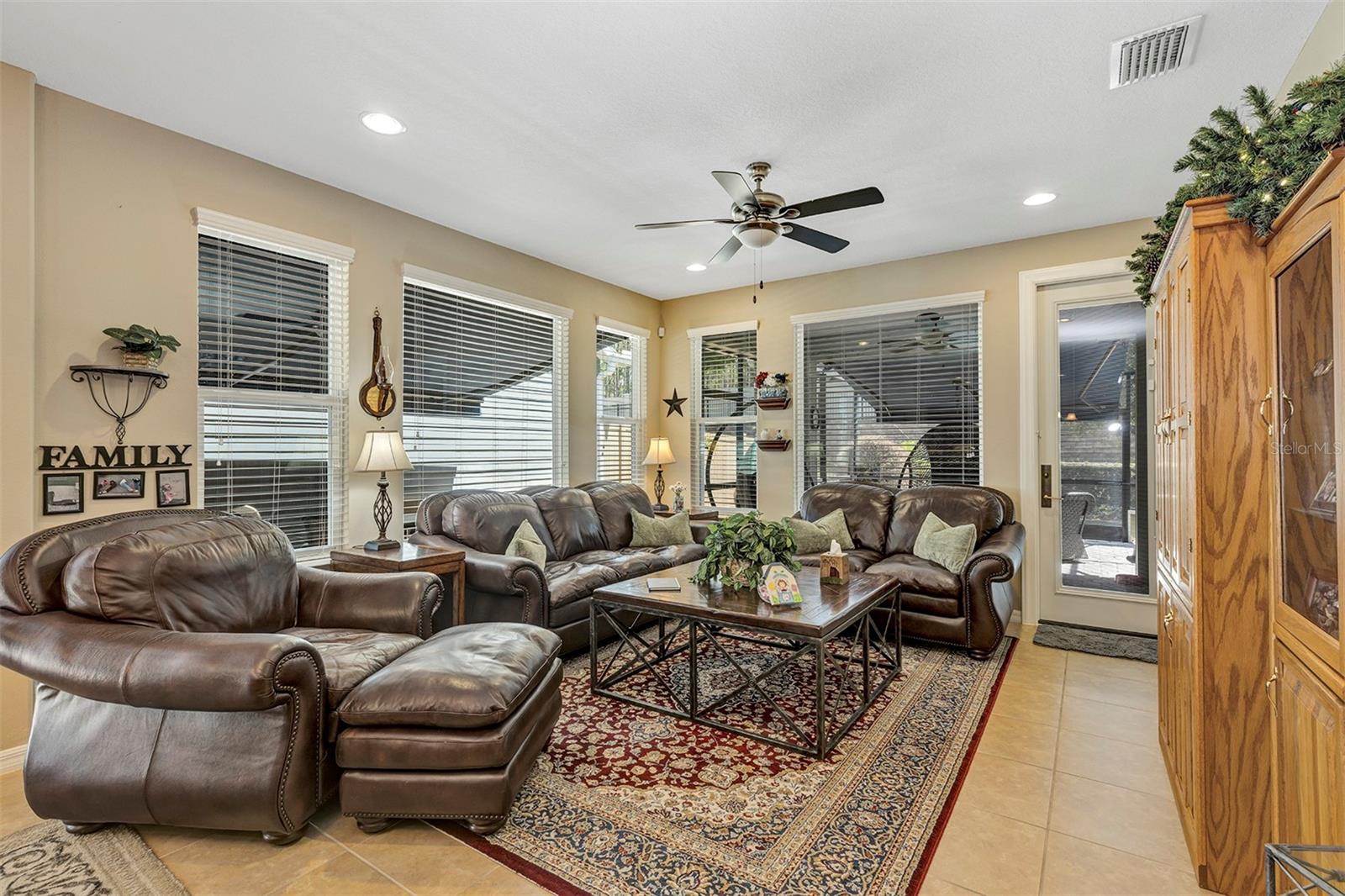 340 ALCOVE DR, GROVELAND, FL, 34736