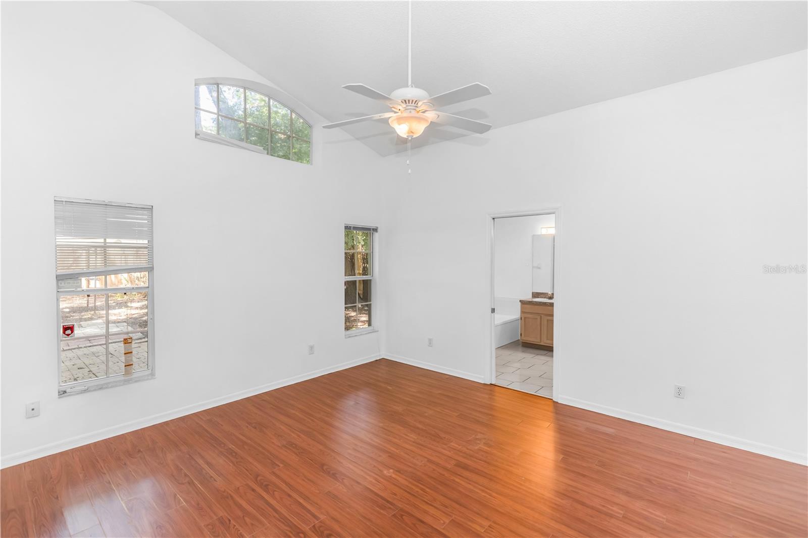 976 ROYAL OAKS DR, APOPKA, FL, 32703