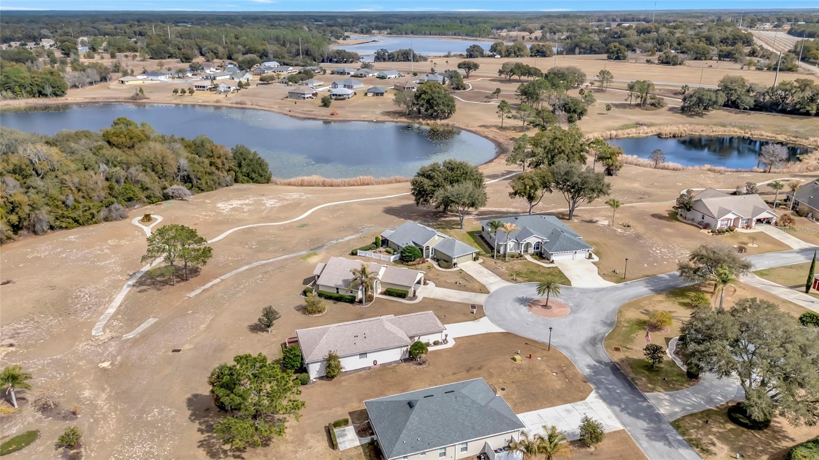 106 FAIRWAY CIR, UMATILLA, FL, 32784