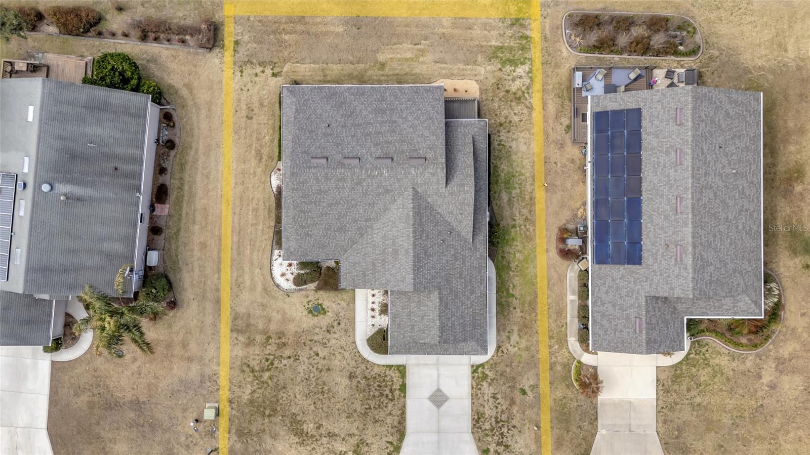106 FAIRWAY CIR, UMATILLA, FL, 32784