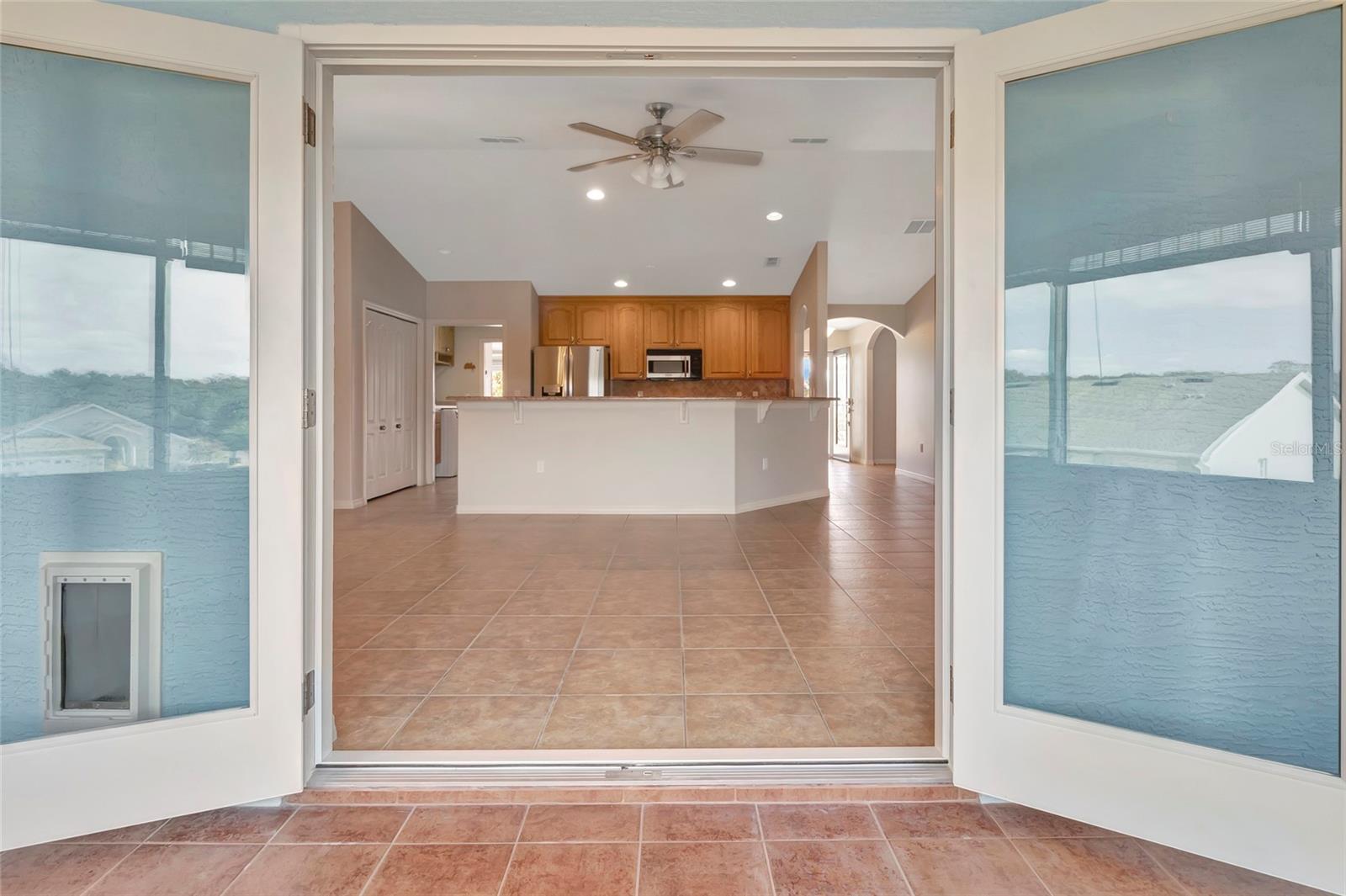 106 FAIRWAY CIR, UMATILLA, FL, 32784