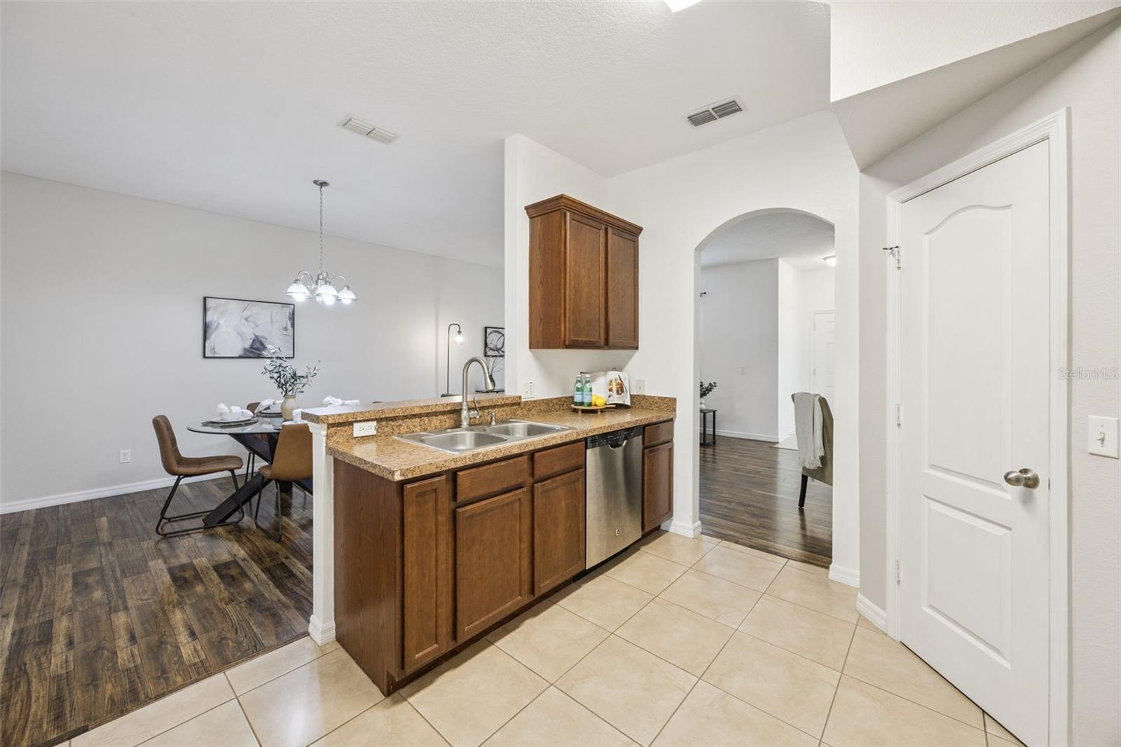 1732 BUCKEYE FALLS WAY, ORLANDO, FL, 32824