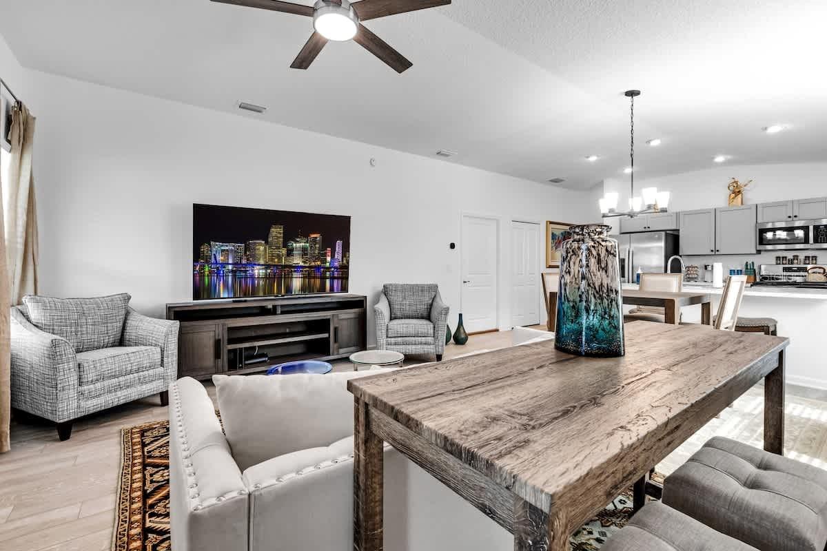 699 JOSEPH WAY, THE VILLAGES, FL, 34762