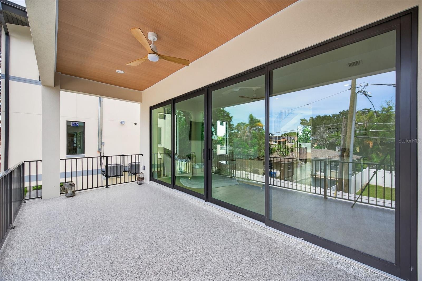 1935 SHORE ACRES BLVD NE, ST PETERSBURG, FL, 33703