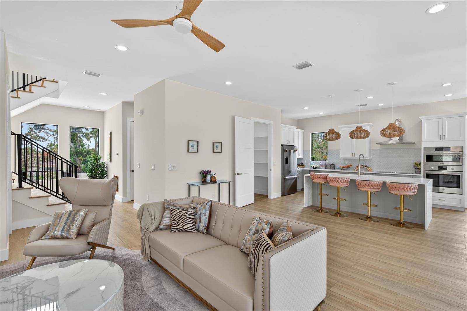 1935 SHORE ACRES BLVD NE, ST PETERSBURG, FL, 33703