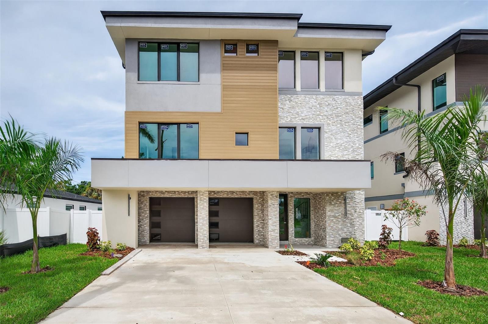 1935 SHORE ACRES BLVD NE, ST PETERSBURG, FL, 33703