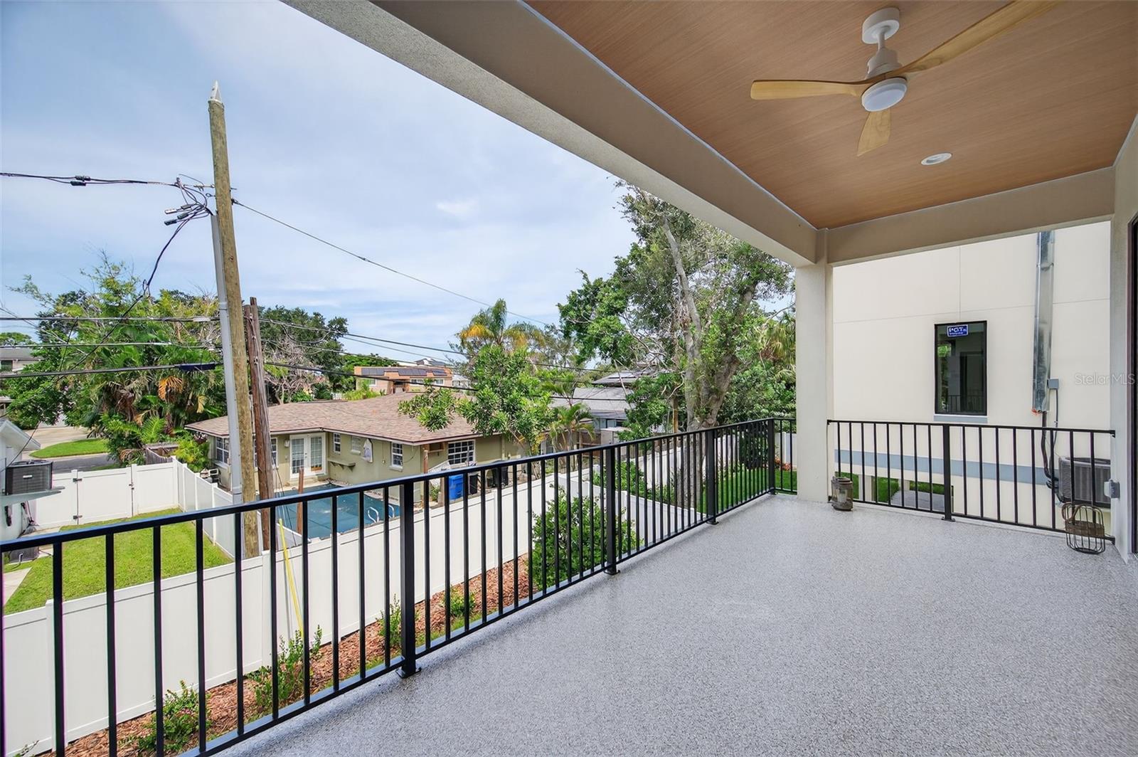 1935 SHORE ACRES BLVD NE, ST PETERSBURG, FL, 33703