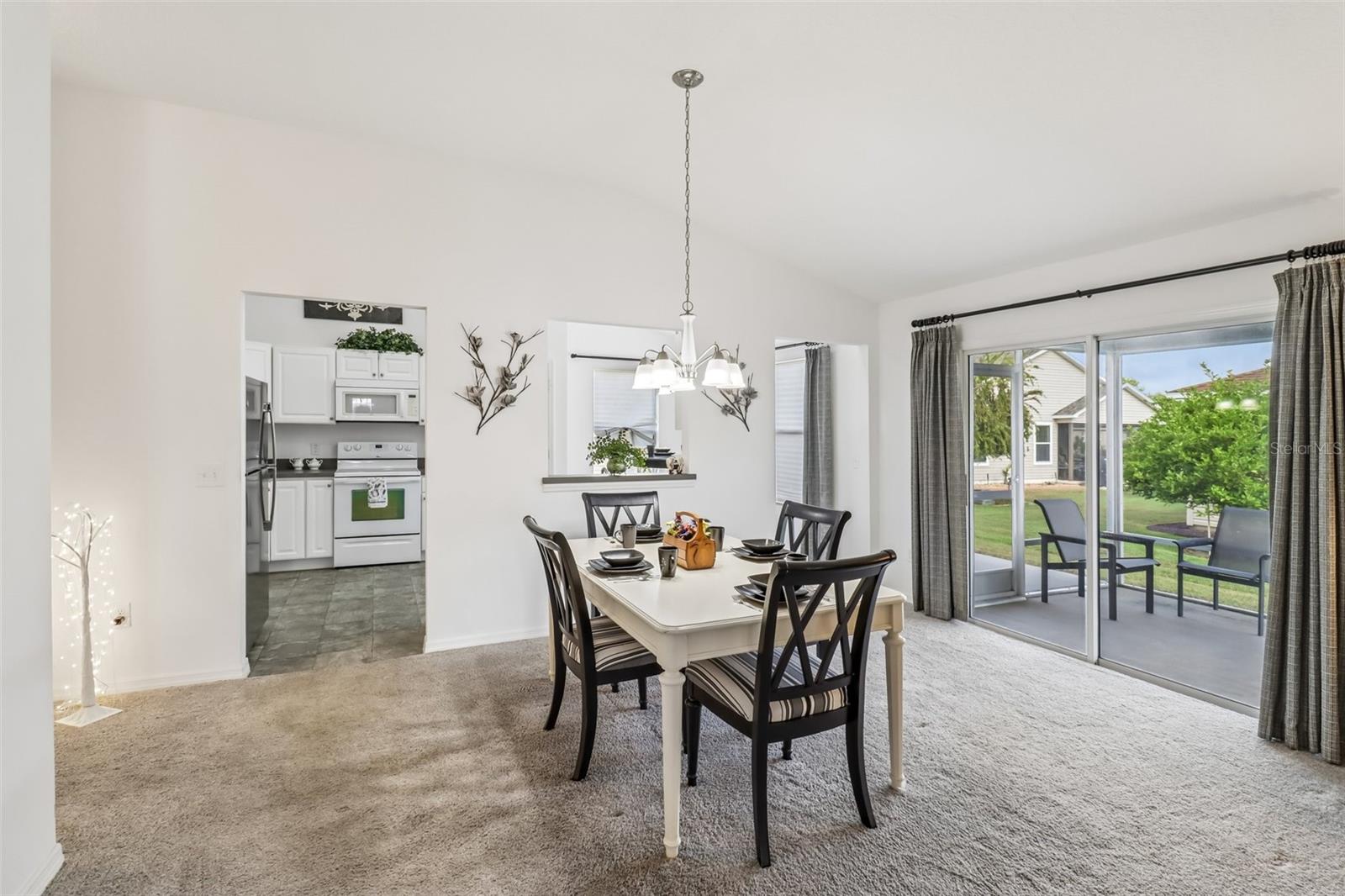 2408 CARRIAGE HILL WAY, THE VILLAGES, FL, 32162