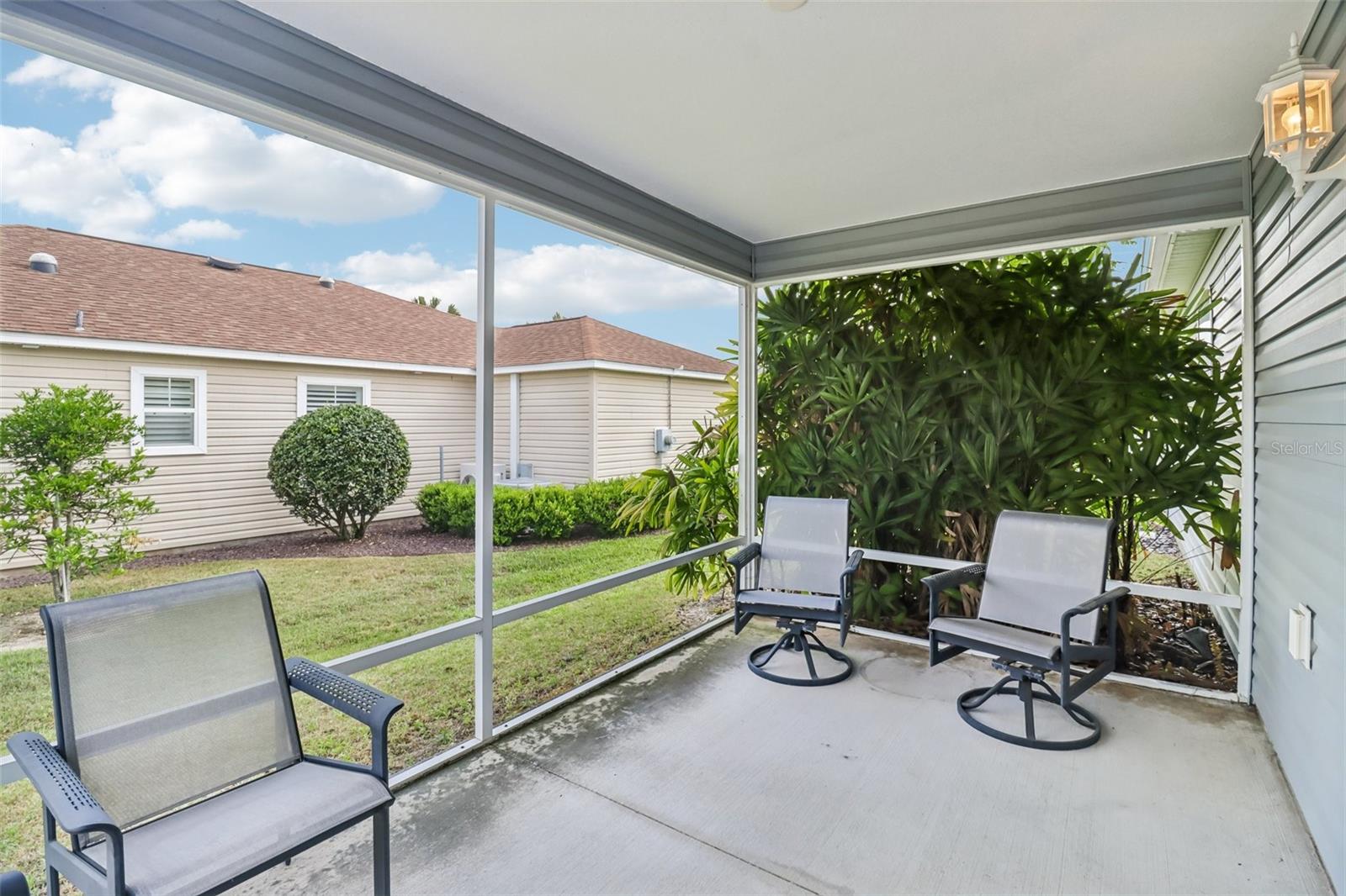 2408 CARRIAGE HILL WAY, THE VILLAGES, FL, 32162