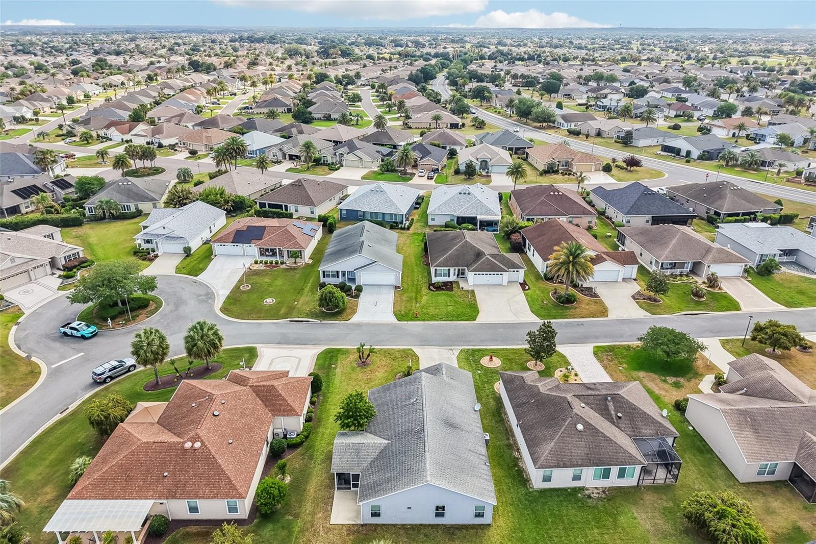 2408 CARRIAGE HILL WAY, THE VILLAGES, FL, 32162