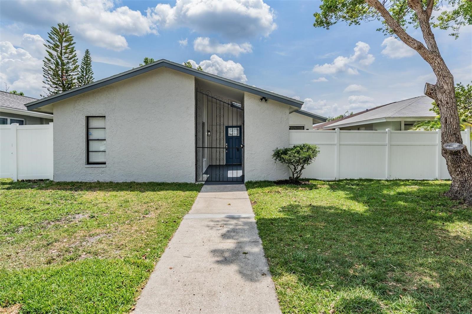11005 UNDERWOOD PL, TAMPA, FL, 33624