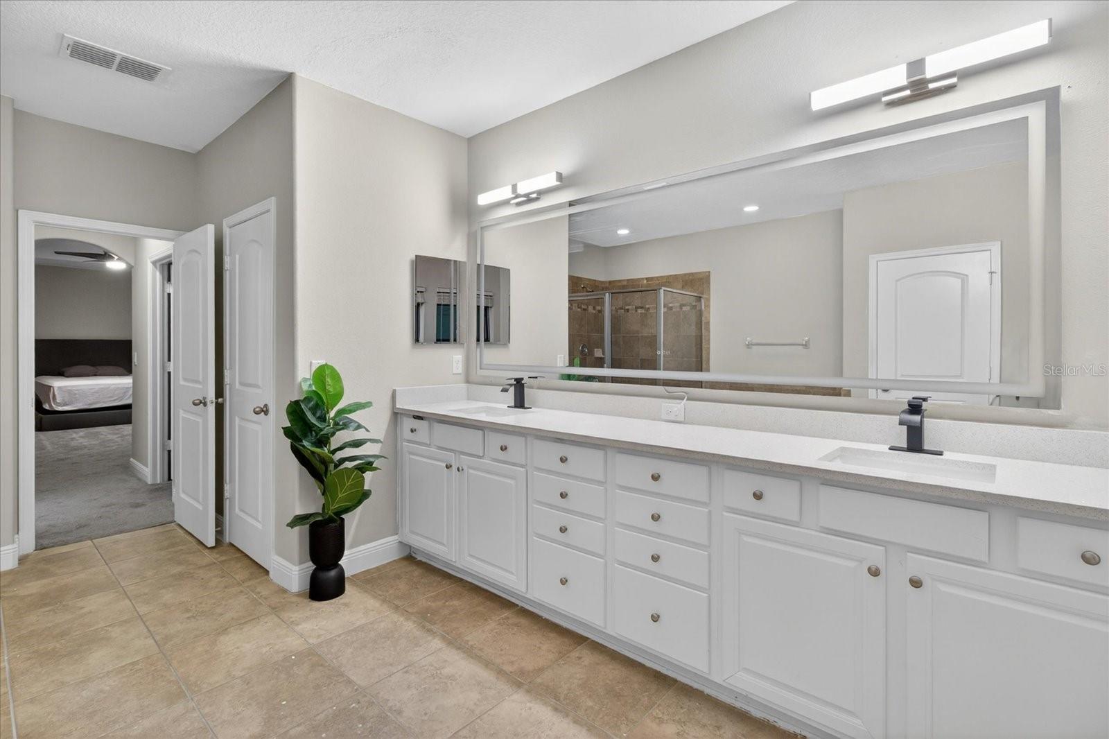 1389 HERITAGE LANDINGS DR, LAKELAND, FL, 33805