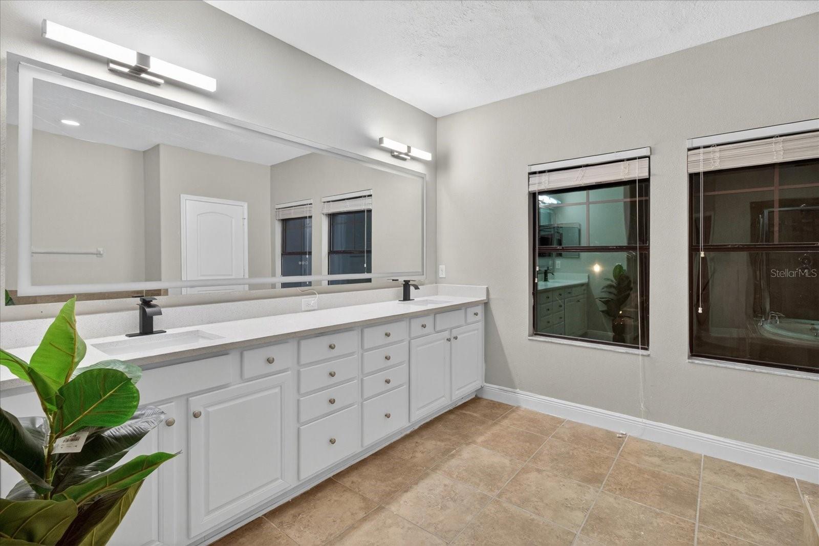 1389 HERITAGE LANDINGS DR, LAKELAND, FL, 33805