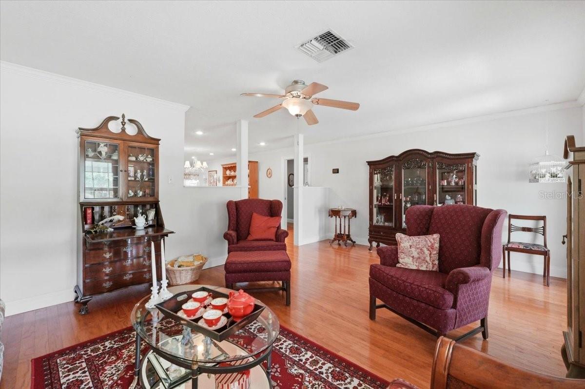 2910 FRITZKE RD, DOVER, FL, 33527