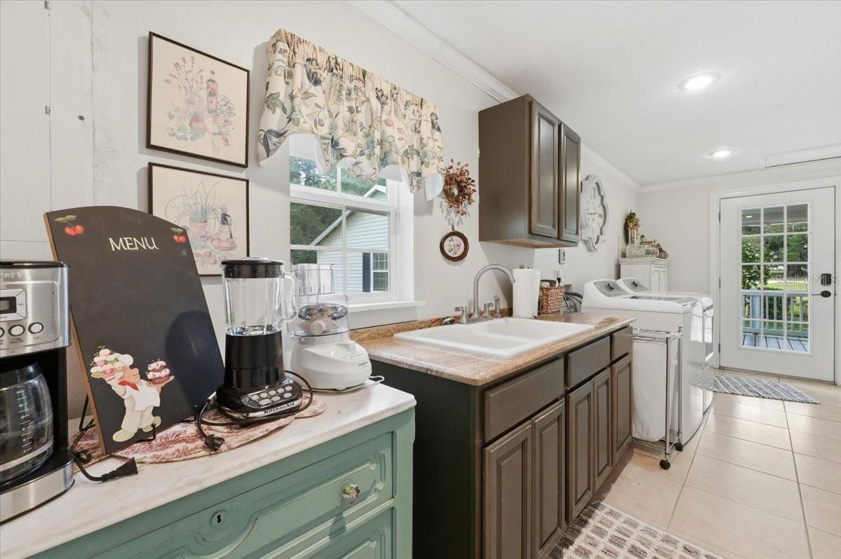 2910 FRITZKE RD, DOVER, FL, 33527