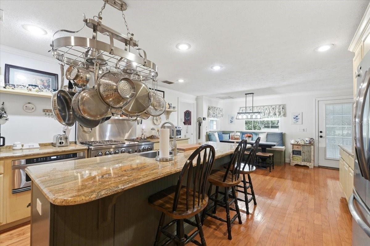 2910 FRITZKE RD, DOVER, FL, 33527