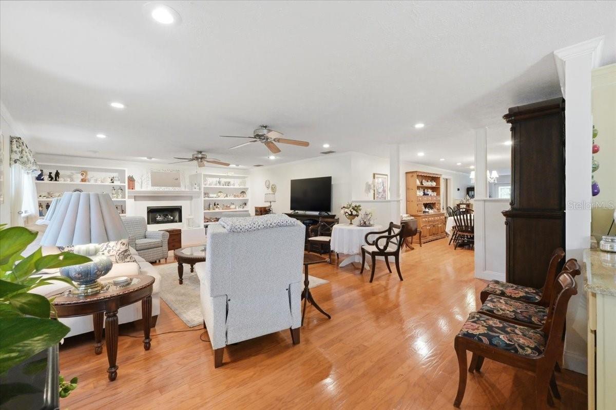 2910 FRITZKE RD, DOVER, FL, 33527